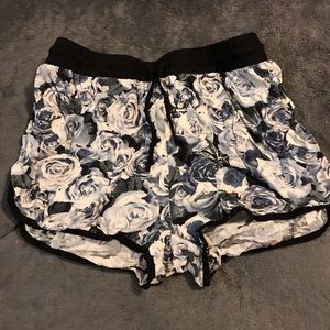 Flower shorts